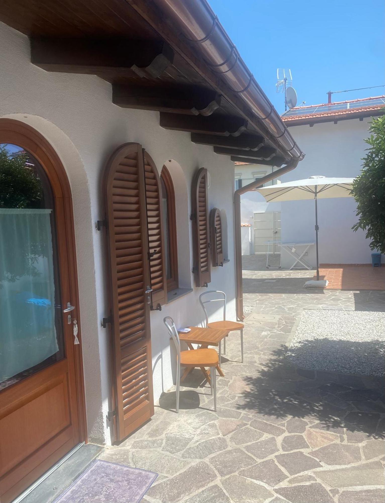 Casa Raffaela Hotel Marina Di Pisa Exterior photo